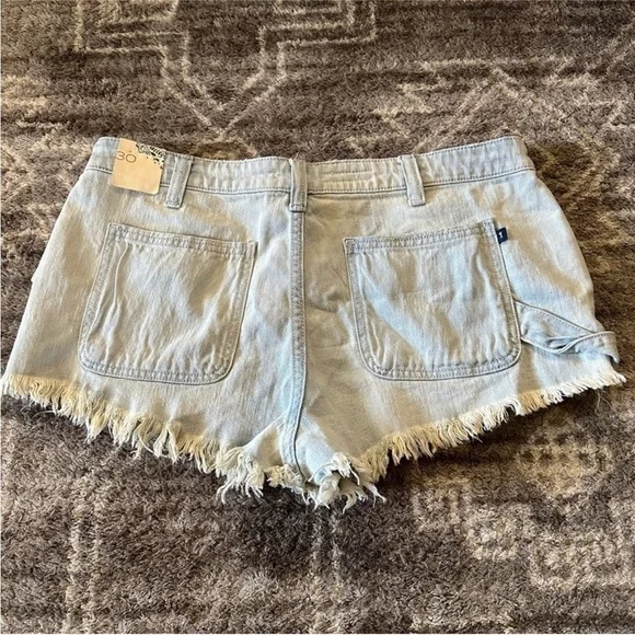 NWT Anthropologie x Pilcro Shortie Shorts Light Denim Frayed Hem 30 - Picture 7 of 8